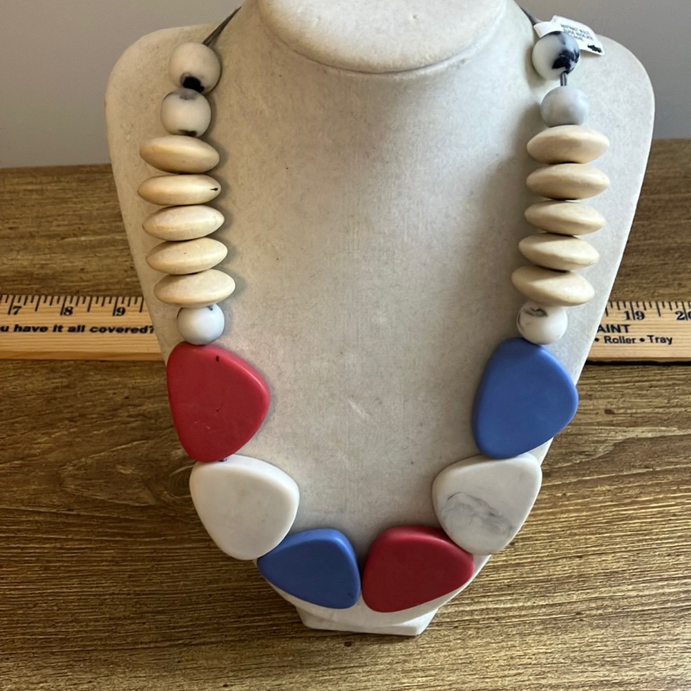 Colorful Statement Necklace NWT - Picture 1 of 2
